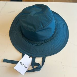 Catarzi MADE IN ITALY nylon bucket hat teal size 57 nwt
